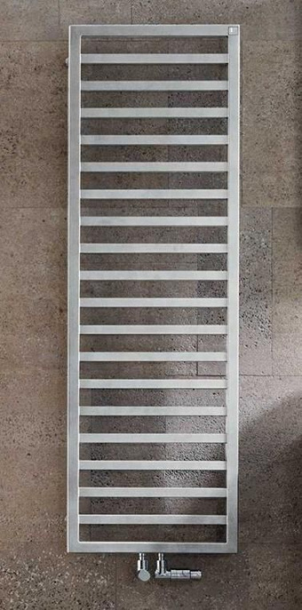 Полотенцесушитель водяной Zehnder Quaro QAC-140-030 (хром)
