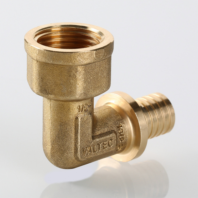 Угольник надвижной Valtec 20 х 3/4" (вн.резьба)