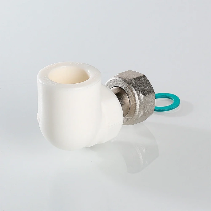 Угольник Valtec PP-R 20 мм х 3/4" с накидной гайкой
