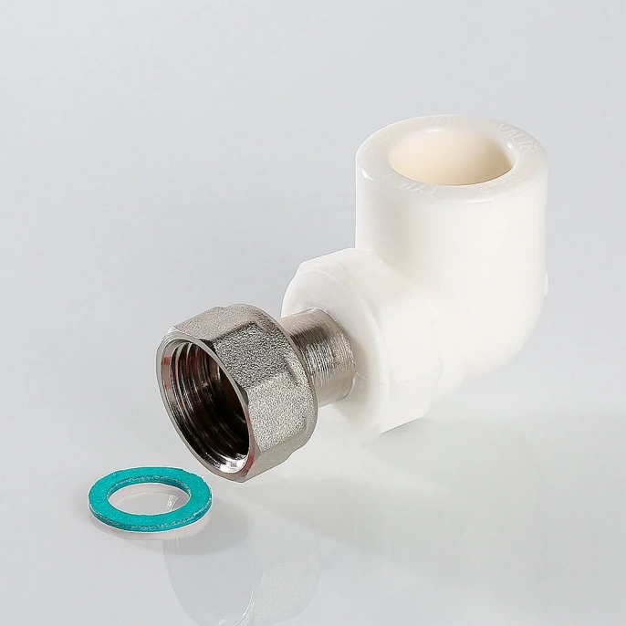 Угольник Valtec PP-R 20 мм х 3/4" с накидной гайкой